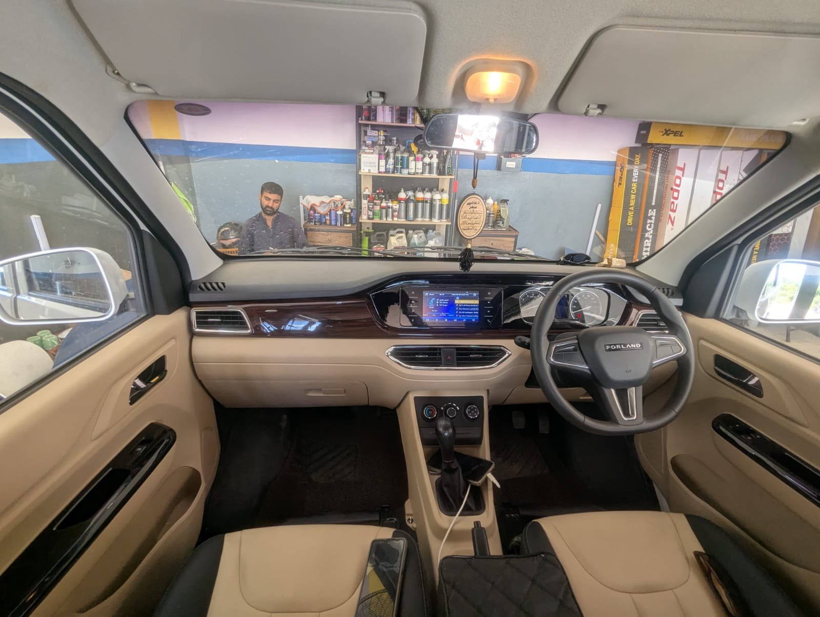7 SEATER SAFARI FORLAND