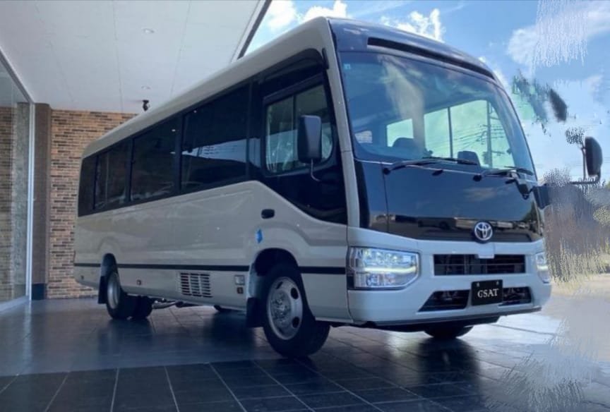 toyota coaster 5c rent in islamabad